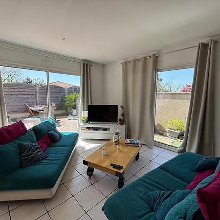 Maison Climatisee A Bourg, 5 Pers, Menage Inclus - Fr-1-319-596 Ferienhaus