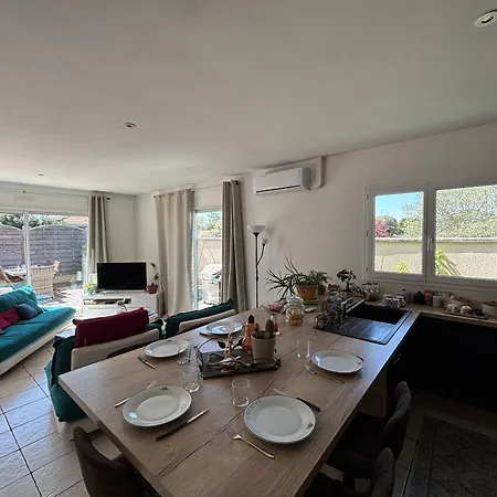 Maison Climatisee A Bourg, 5 Pers, Menage Inclus - Fr-1-319-596 Holiday home *